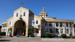 ミャンマー　ロイコー　教会