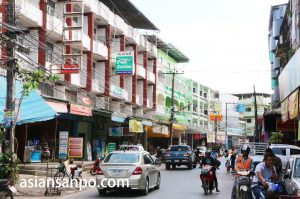 タイ　メソト　市場