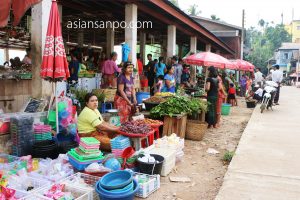ミャンマー　タニンダーリ　市場
