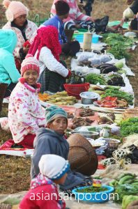 ミャンマー　ラヘー　ナガ族　市場