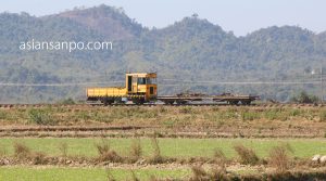 ミャンマー　ラカイン州　ミャウーーシットウェイ　鉄道