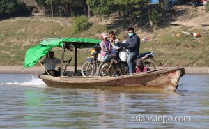 ミャンマー　カムティ　チンドウィン川