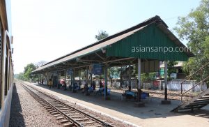 ミャンマー　バゴーーヤンゴン　列車　