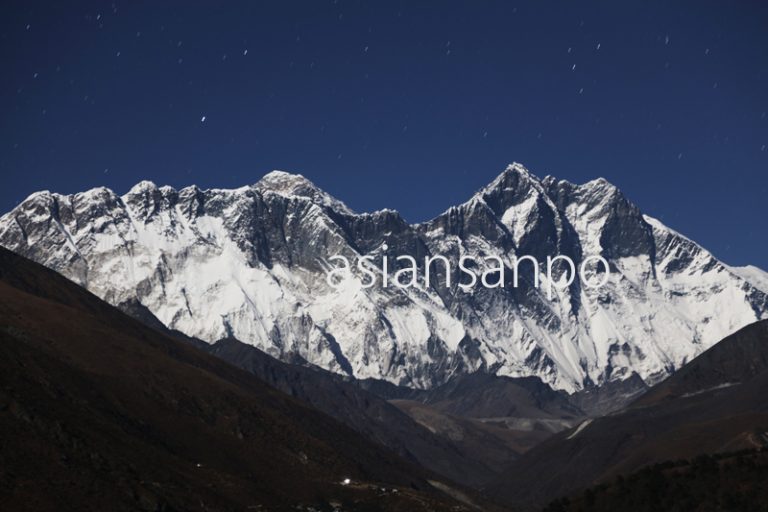 ネパール　エベレスト　タンボチェ
