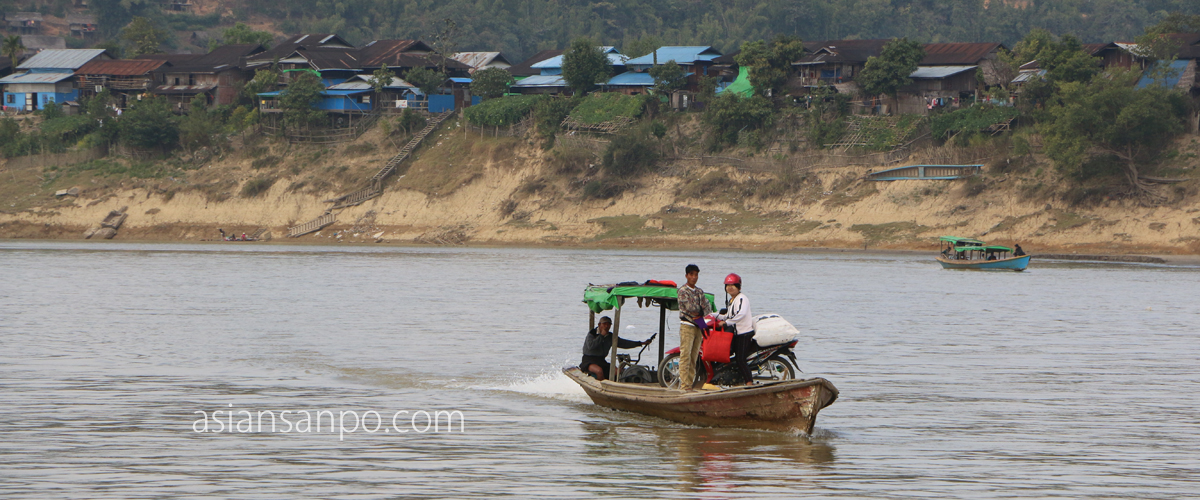 ナガ族の村ラヘーへ asiansanpo